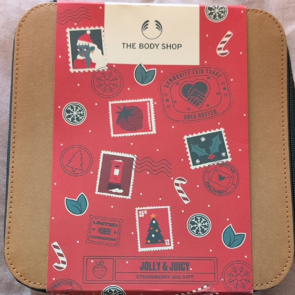 The Body Shop Festive Red Strawberry Gift Box